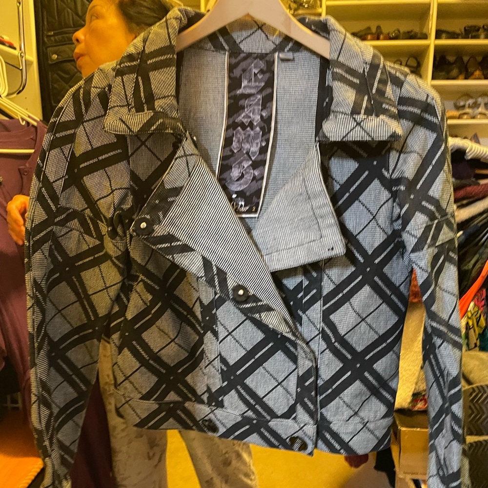 L.A.M.B crop jacket size 2